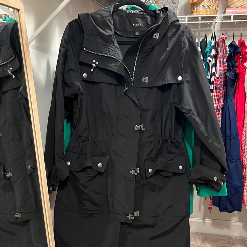 J crew lightweight black jacket like new xs. Perfect spring coat!